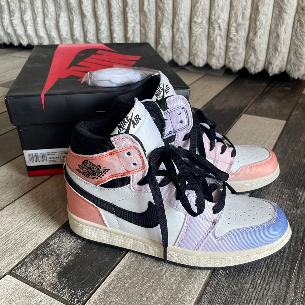 High top Jordan 1 OG ombré shoes kids size 5